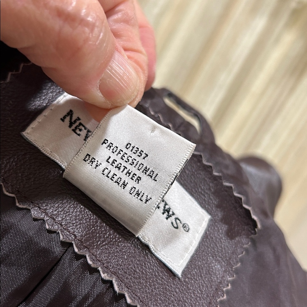 HEAVY Leather Jacket - Picture 11 of 13